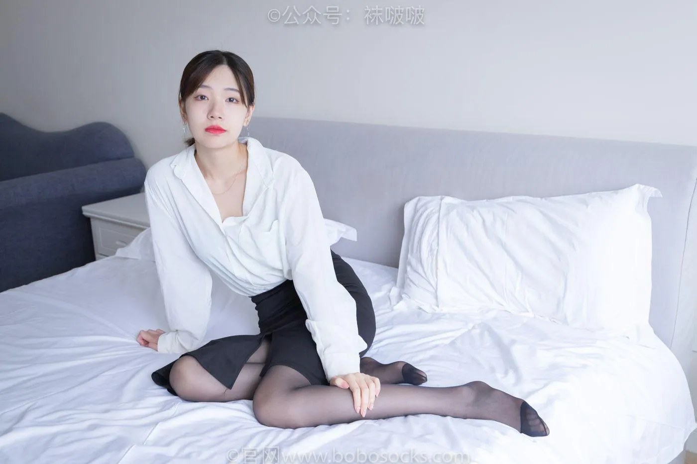 [BoBoSocks袜啵啵]NO.017 小甜豆-OL制服、高跟鞋、黑丝 [131P]插图4